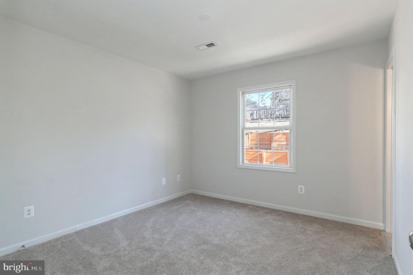 10 ROSEWOOD ST, FREDERICKSBURG, Virginia 22405, 3 Bedrooms Bedrooms, 5 Rooms Rooms,1 BathroomBathrooms,Residential,For sale,10 ROSEWOOD ST,VAST2045226 MLS # VAST2045226