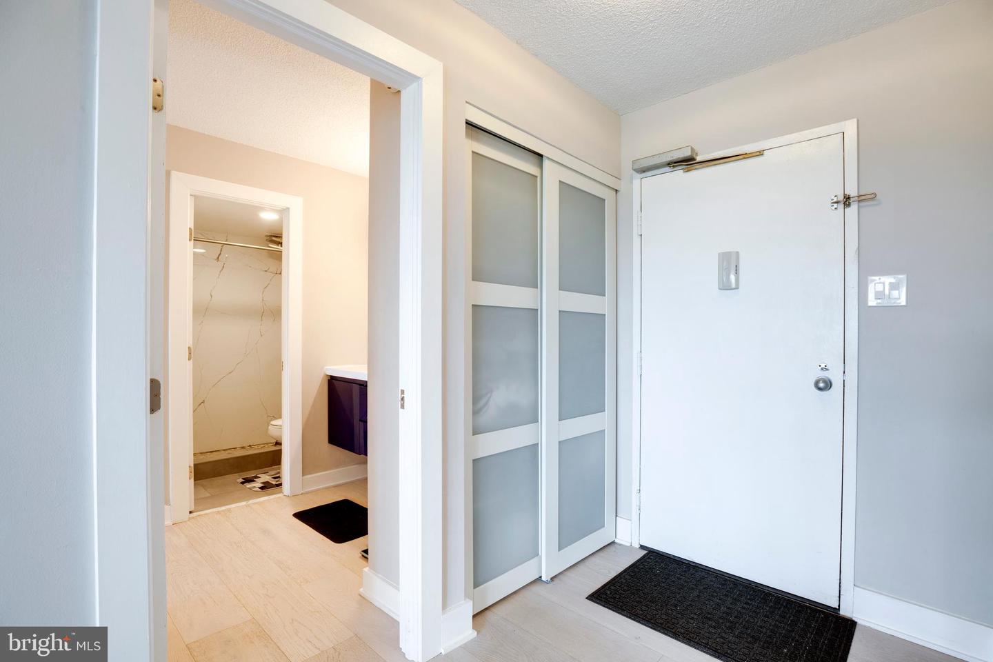 203 YOAKUM PKWY #1520, ALEXANDRIA, Virginia 22304, 2 Bedrooms Bedrooms, ,1 BathroomBathrooms,Residential,For sale,203 YOAKUM PKWY #1520,VAAX2053098 MLS # VAAX2053098