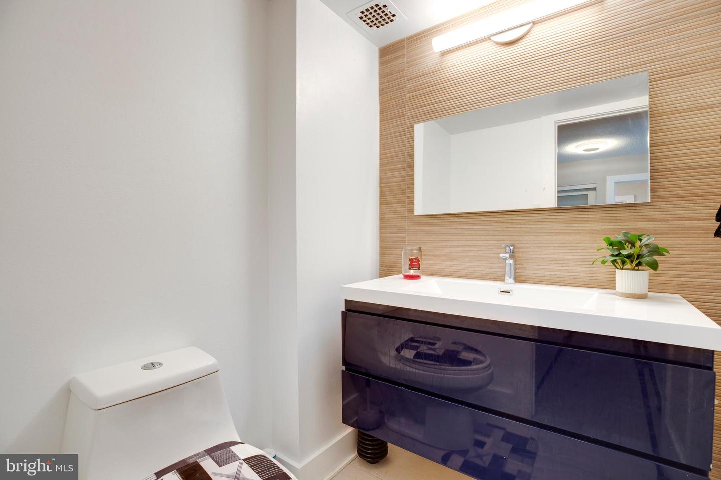 203 YOAKUM PKWY #1520, ALEXANDRIA, Virginia 22304, 2 Bedrooms Bedrooms, ,1 BathroomBathrooms,Residential,For sale,203 YOAKUM PKWY #1520,VAAX2053098 MLS # VAAX2053098