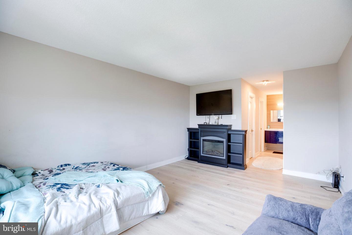 203 YOAKUM PKWY #1520, ALEXANDRIA, Virginia 22304, 2 Bedrooms Bedrooms, ,1 BathroomBathrooms,Residential,For sale,203 YOAKUM PKWY #1520,VAAX2053098 MLS # VAAX2053098