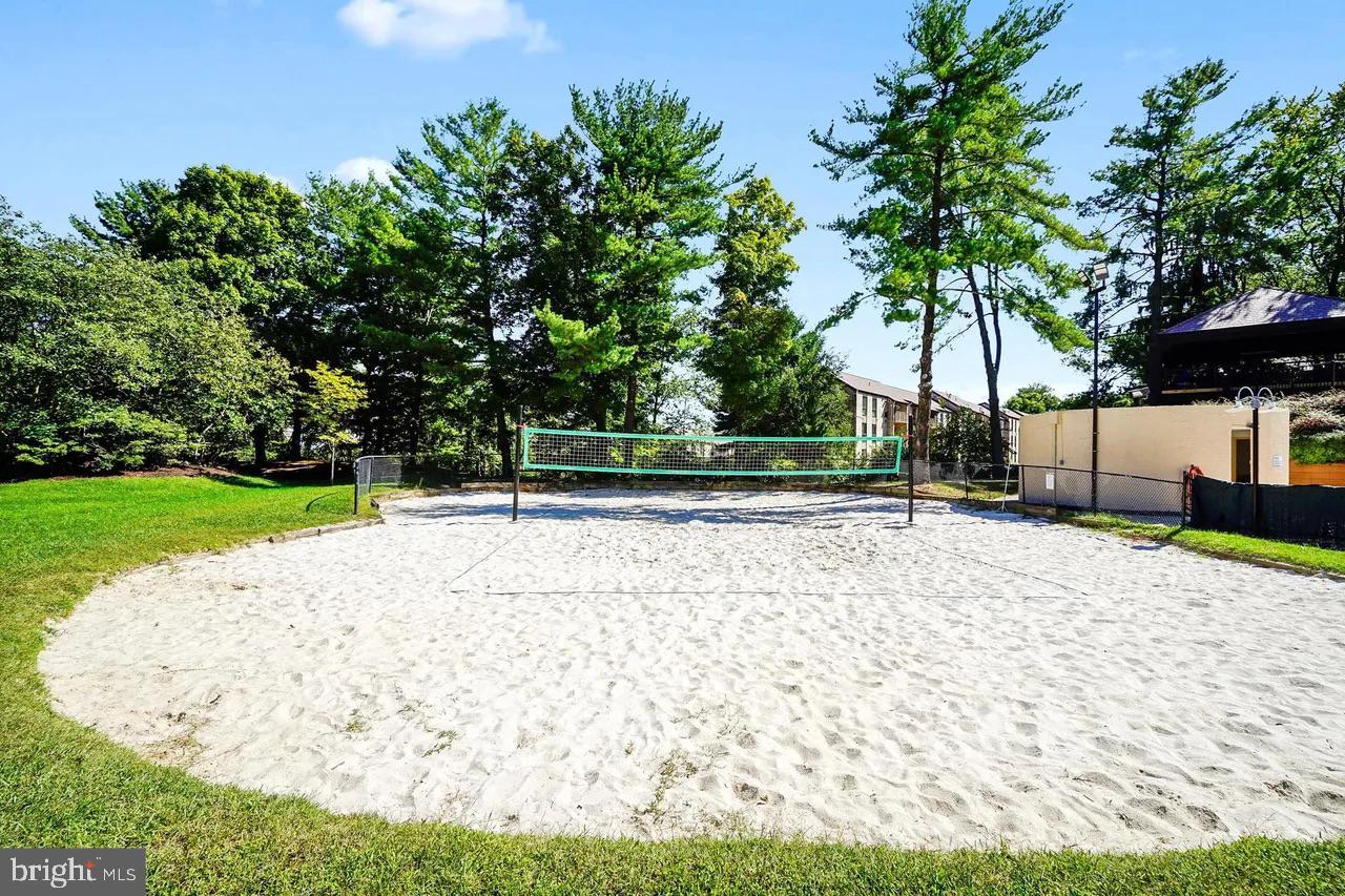 203 YOAKUM PKWY #1520, ALEXANDRIA, Virginia 22304, 2 Bedrooms Bedrooms, ,1 BathroomBathrooms,Residential,For sale,203 YOAKUM PKWY #1520,VAAX2053098 MLS # VAAX2053098