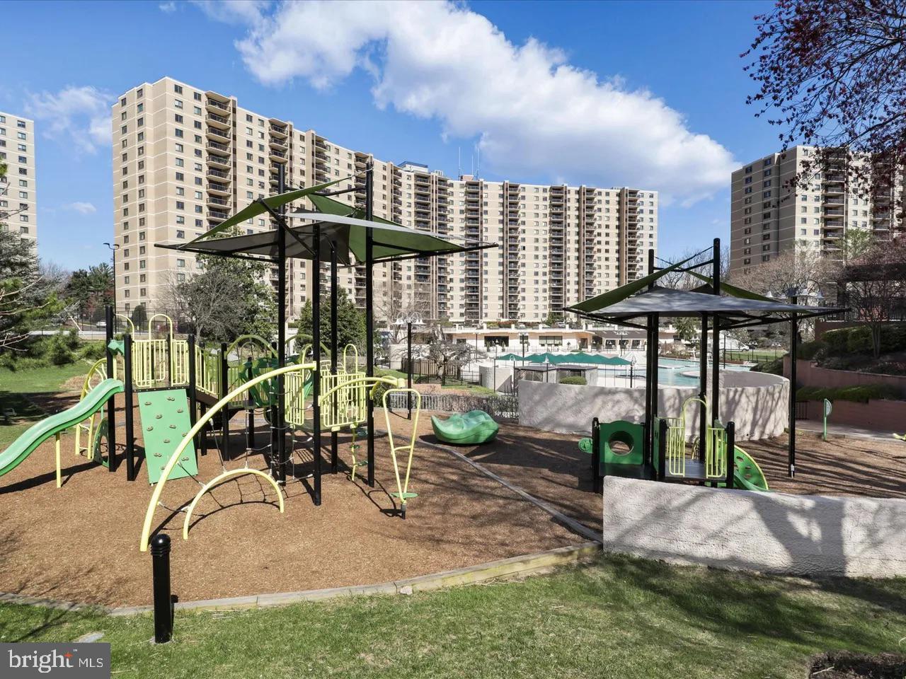 203 YOAKUM PKWY #1520, ALEXANDRIA, Virginia 22304, 2 Bedrooms Bedrooms, ,1 BathroomBathrooms,Residential,For sale,203 YOAKUM PKWY #1520,VAAX2053098 MLS # VAAX2053098