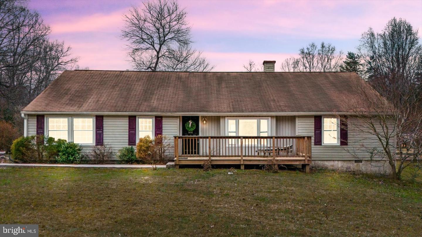 312 TIMBER TRL, SPOTSYLVANIA, Virginia 22551, 3 Bedrooms Bedrooms, ,2 BathroomsBathrooms,Residential,For sale,312 TIMBER TRL,VASP2038616 MLS # VASP2038616