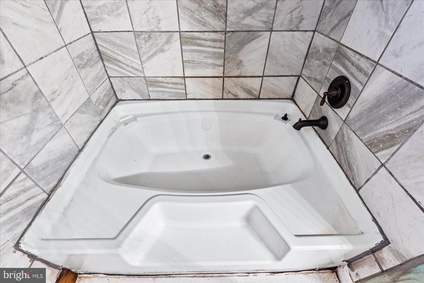 312 TIMBER TRL, SPOTSYLVANIA, Virginia 22551, 3 Bedrooms Bedrooms, ,2 BathroomsBathrooms,Residential,For sale,312 TIMBER TRL,VASP2038616 MLS # VASP2038616