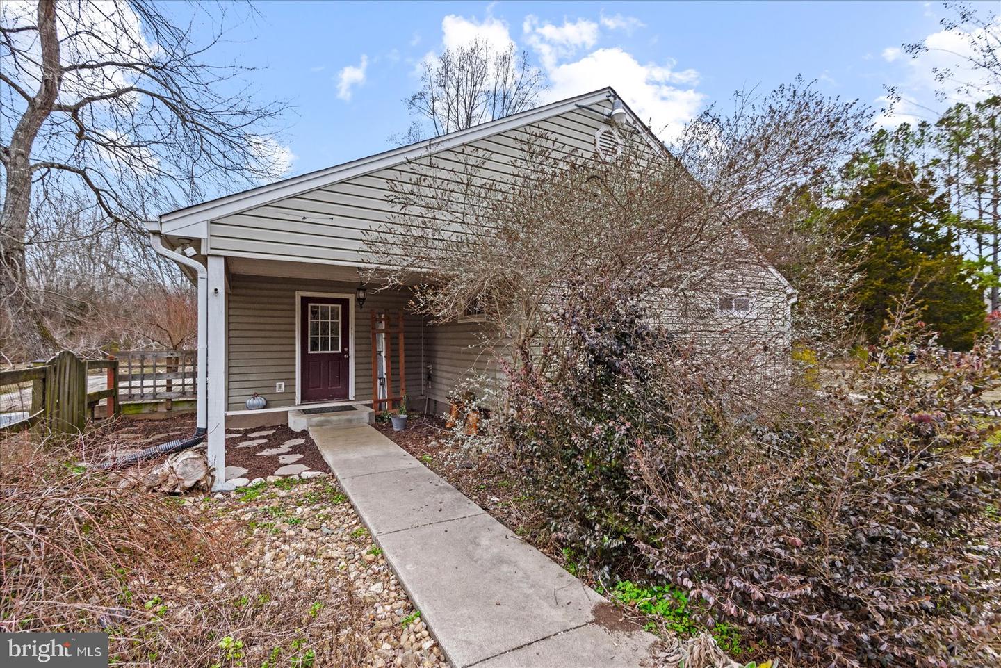 312 TIMBER TRL, SPOTSYLVANIA, Virginia 22551, 3 Bedrooms Bedrooms, ,2 BathroomsBathrooms,Residential,For sale,312 TIMBER TRL,VASP2038616 MLS # VASP2038616