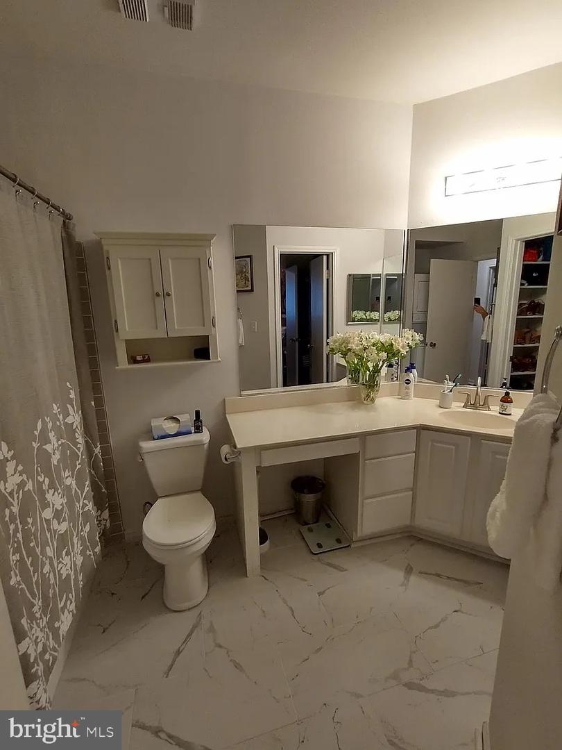 3904 PENDERVIEW DR #706, FAIRFAX, Virginia 22033, 1 Bedroom Bedrooms, ,1 BathroomBathrooms,Residential,For sale,3904 PENDERVIEW DR #706,VAFX2285560 MLS # VAFX2285560