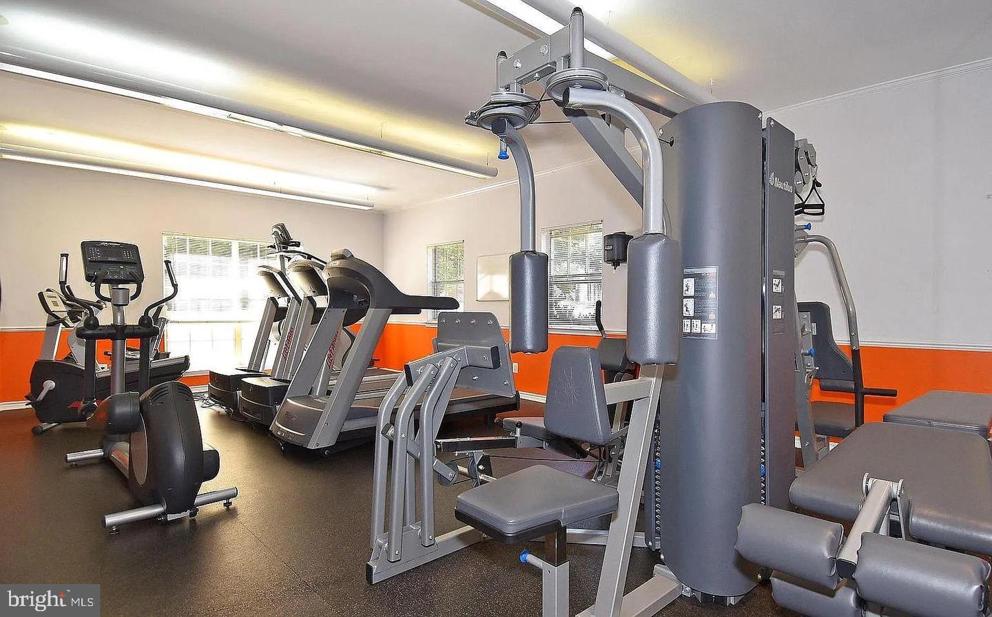 3904 PENDERVIEW DR #706, FAIRFAX, Virginia 22033, 1 Bedroom Bedrooms, ,1 BathroomBathrooms,Residential,For sale,3904 PENDERVIEW DR #706,VAFX2285560 MLS # VAFX2285560