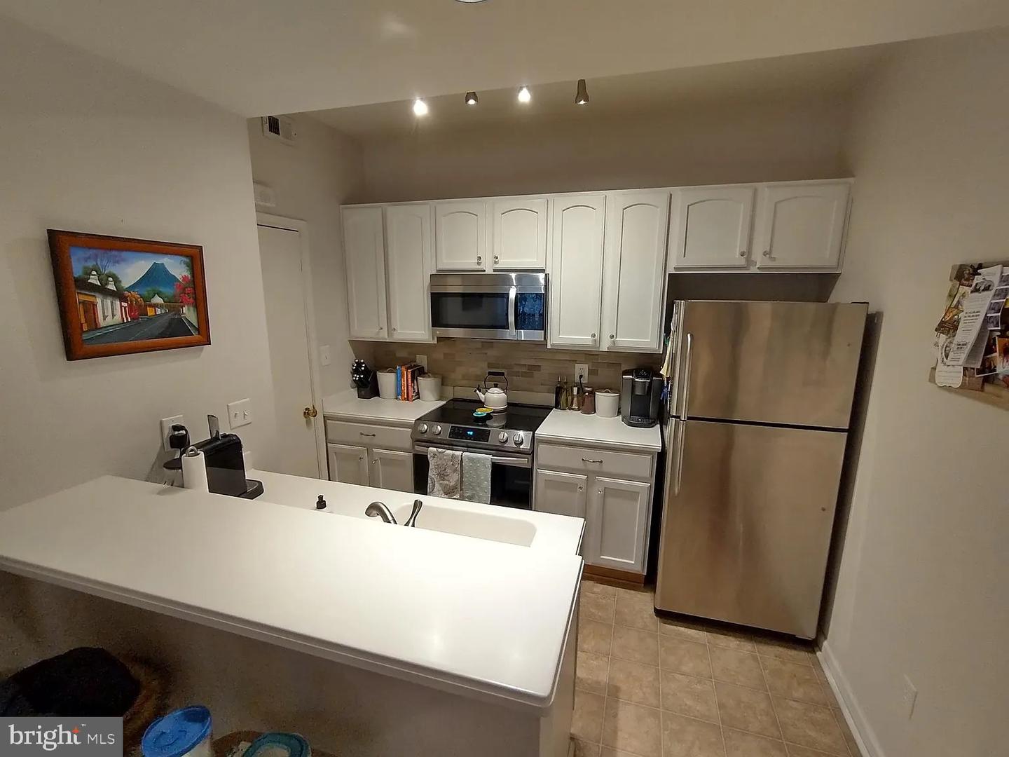 3904 PENDERVIEW DR #706, FAIRFAX, Virginia 22033, 1 Bedroom Bedrooms, ,1 BathroomBathrooms,Residential,For sale,3904 PENDERVIEW DR #706,VAFX2285560 MLS # VAFX2285560