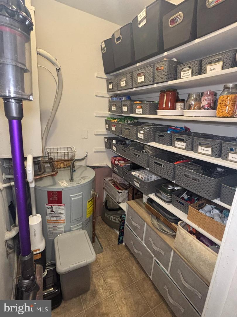 3904 PENDERVIEW DR #706, FAIRFAX, Virginia 22033, 1 Bedroom Bedrooms, ,1 BathroomBathrooms,Residential,For sale,3904 PENDERVIEW DR #706,VAFX2285560 MLS # VAFX2285560