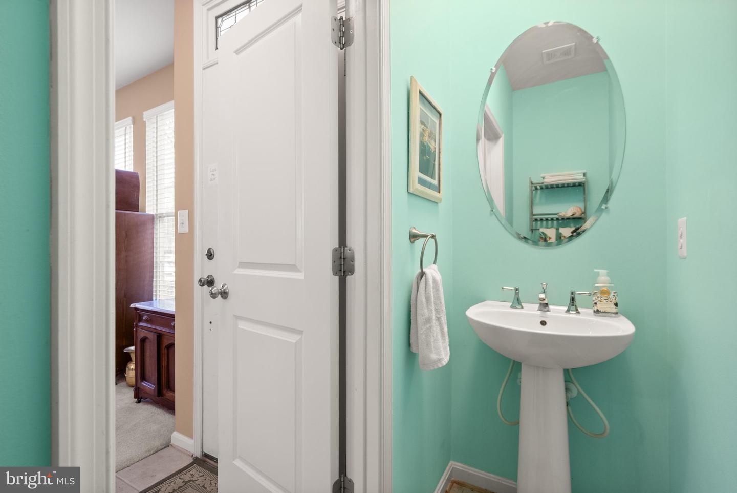 11968 BENTON LAKE RD, BRISTOW, Virginia 20136, 3 Bedrooms Bedrooms, 15 Rooms Rooms,2 BathroomsBathrooms,Residential,For sale,11968 BENTON LAKE RD,VAPW2110486 MLS # VAPW2110486