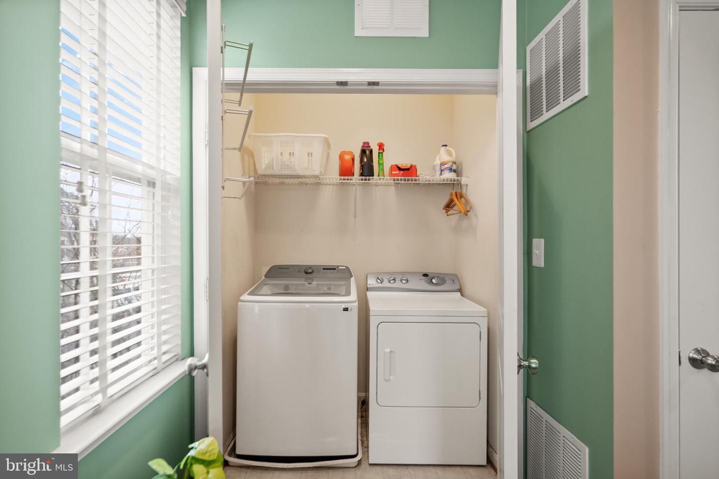 11968 BENTON LAKE RD, BRISTOW, Virginia 20136, 3 Bedrooms Bedrooms, 15 Rooms Rooms,2 BathroomsBathrooms,Residential,For sale,11968 BENTON LAKE RD,VAPW2110486 MLS # VAPW2110486