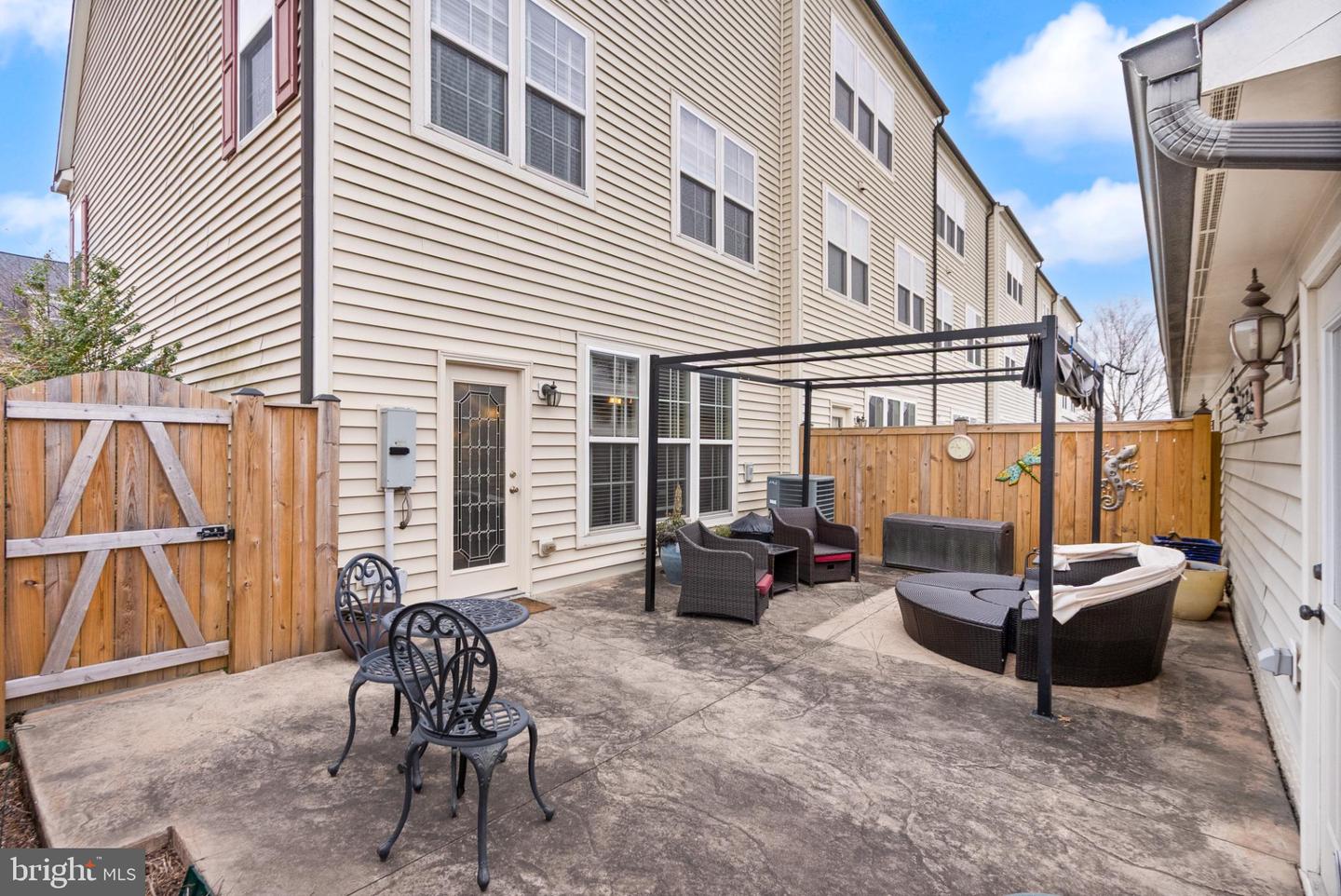 11968 BENTON LAKE RD, BRISTOW, Virginia 20136, 3 Bedrooms Bedrooms, 15 Rooms Rooms,2 BathroomsBathrooms,Residential,For sale,11968 BENTON LAKE RD,VAPW2110486 MLS # VAPW2110486