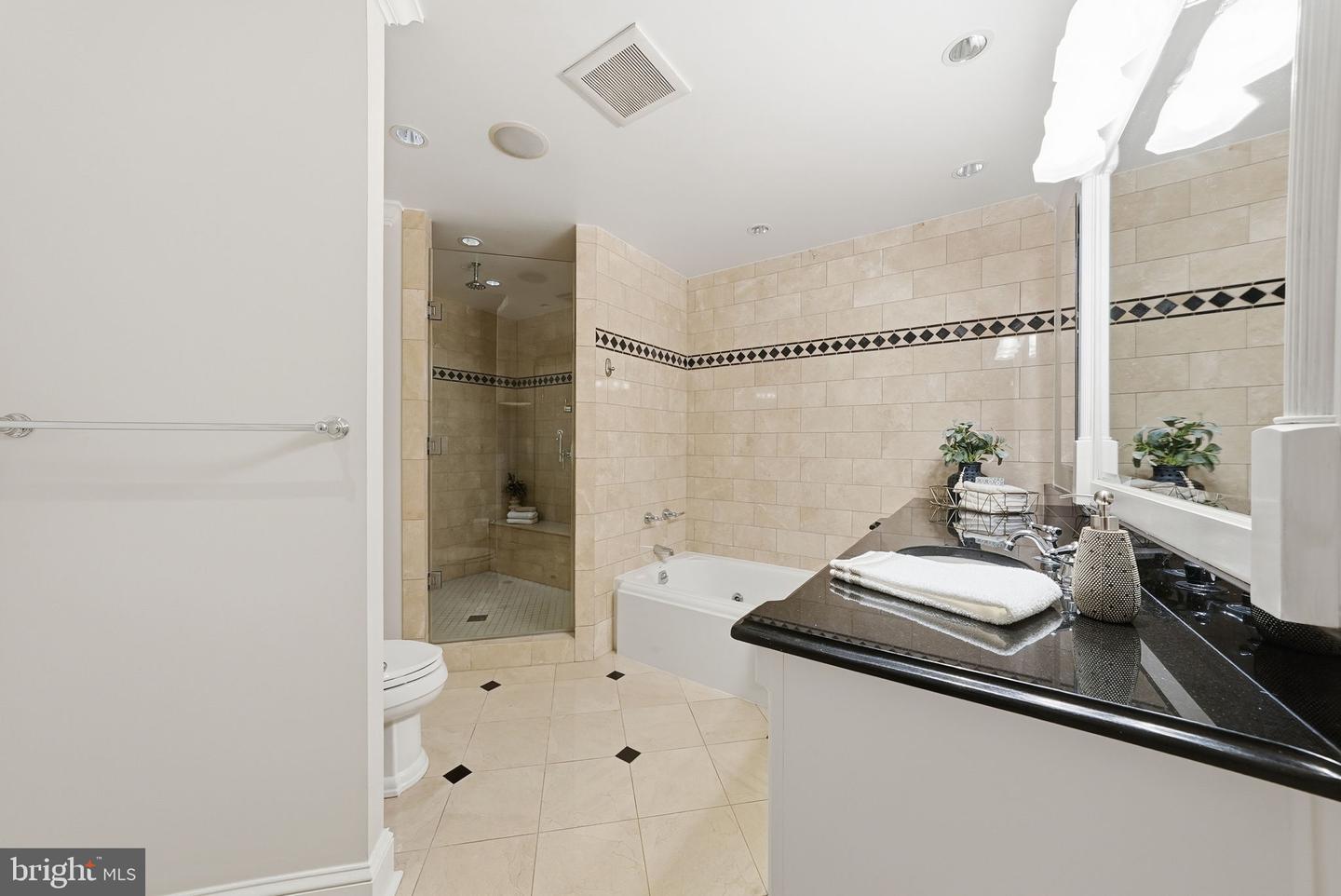 1201 N NASH ST #205, ARLINGTON, Virginia 22209, 1 Bedroom Bedrooms, ,1 BathroomBathrooms,Residential,For sale,1201 N NASH ST #205,VAAR2067718 MLS # VAAR2067718