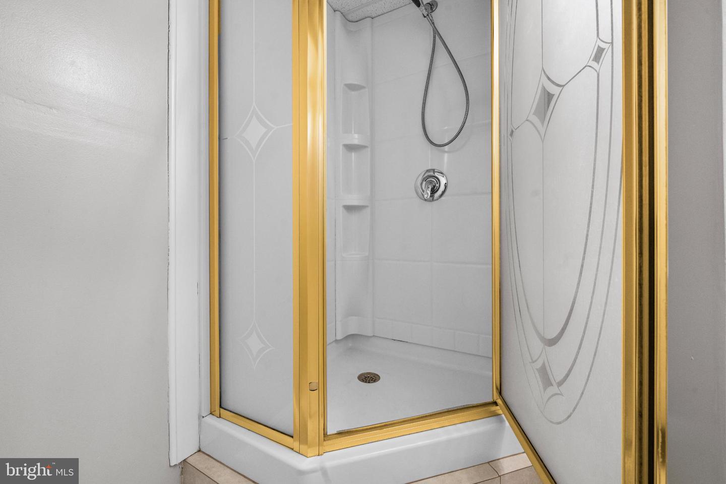 8764 SUSQUEHANNA ST, LORTON, Virginia 22079, 2 Bedrooms Bedrooms, 8 Rooms Rooms,2 BathroomsBathrooms,Residential,For sale,8764 SUSQUEHANNA ST,VAFX2285582 MLS # VAFX2285582