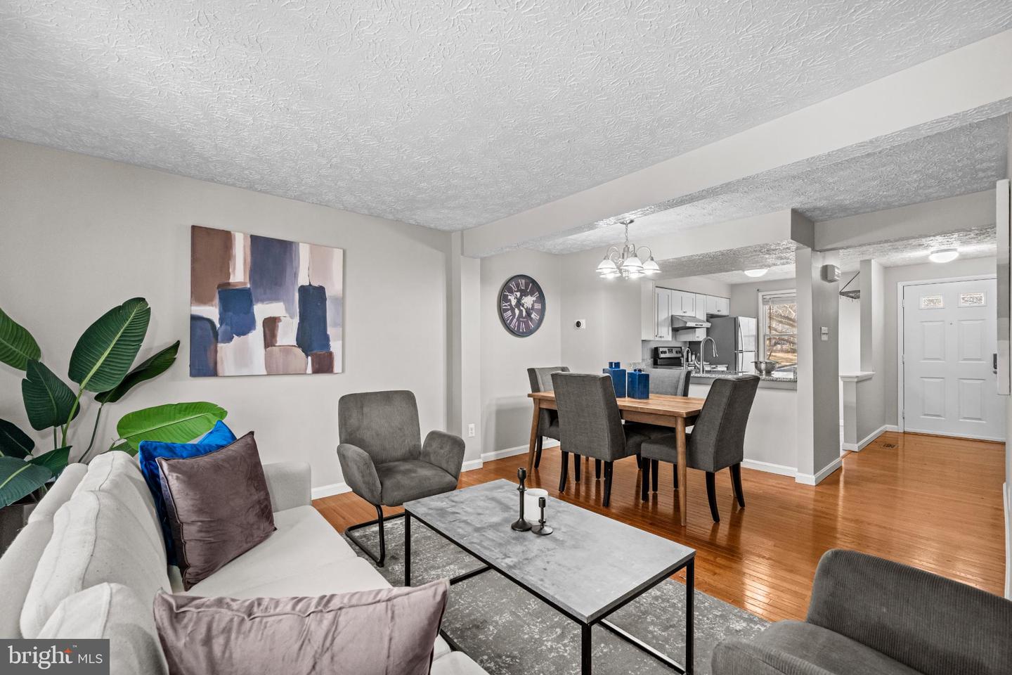 8764 SUSQUEHANNA ST, LORTON, Virginia 22079, 2 Bedrooms Bedrooms, 8 Rooms Rooms,2 BathroomsBathrooms,Residential,For sale,8764 SUSQUEHANNA ST,VAFX2285582 MLS # VAFX2285582