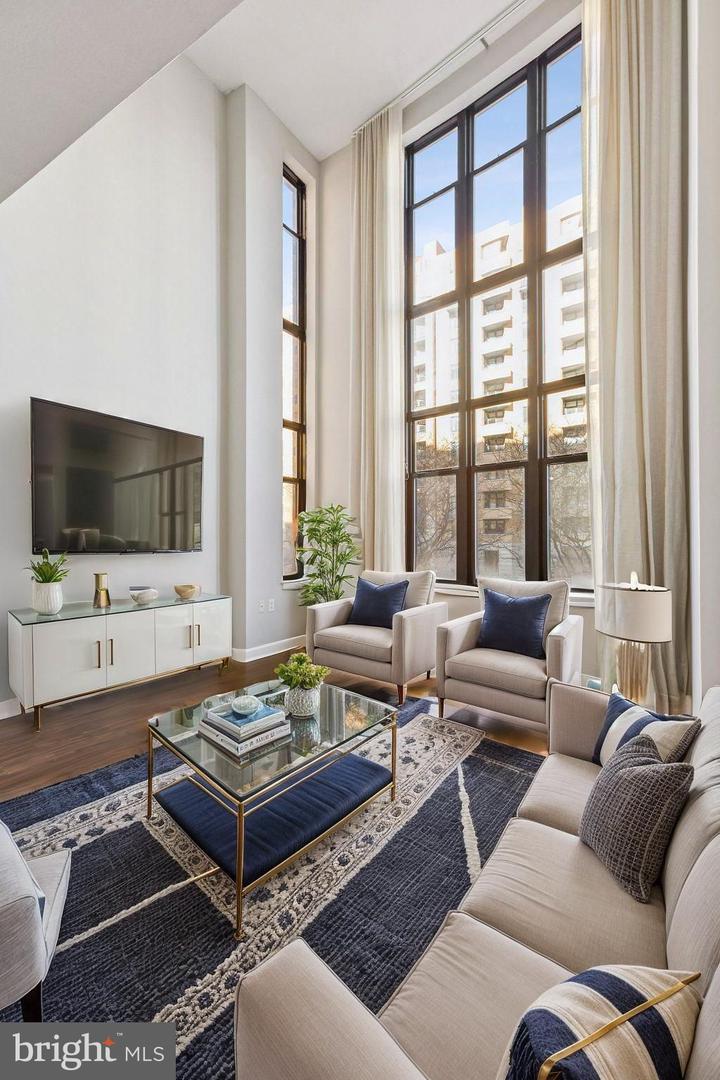 400 MASSACHUSETTS AVE NW #215, WASHINGTON, District Of Columbia 20001, 2 Bedrooms Bedrooms, ,2 BathroomsBathrooms,Residential,For sale,400 MASSACHUSETTS AVE NW #215,DCDC2241254 MLS # DCDC2241254