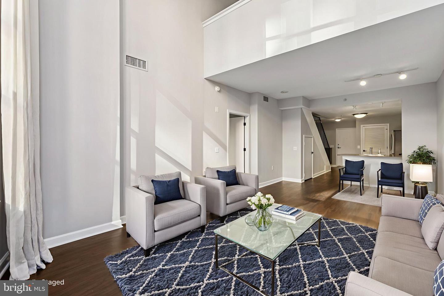 400 MASSACHUSETTS AVE NW #215, WASHINGTON, District Of Columbia 20001, 2 Bedrooms Bedrooms, ,2 BathroomsBathrooms,Residential,For sale,400 MASSACHUSETTS AVE NW #215,DCDC2241254 MLS # DCDC2241254