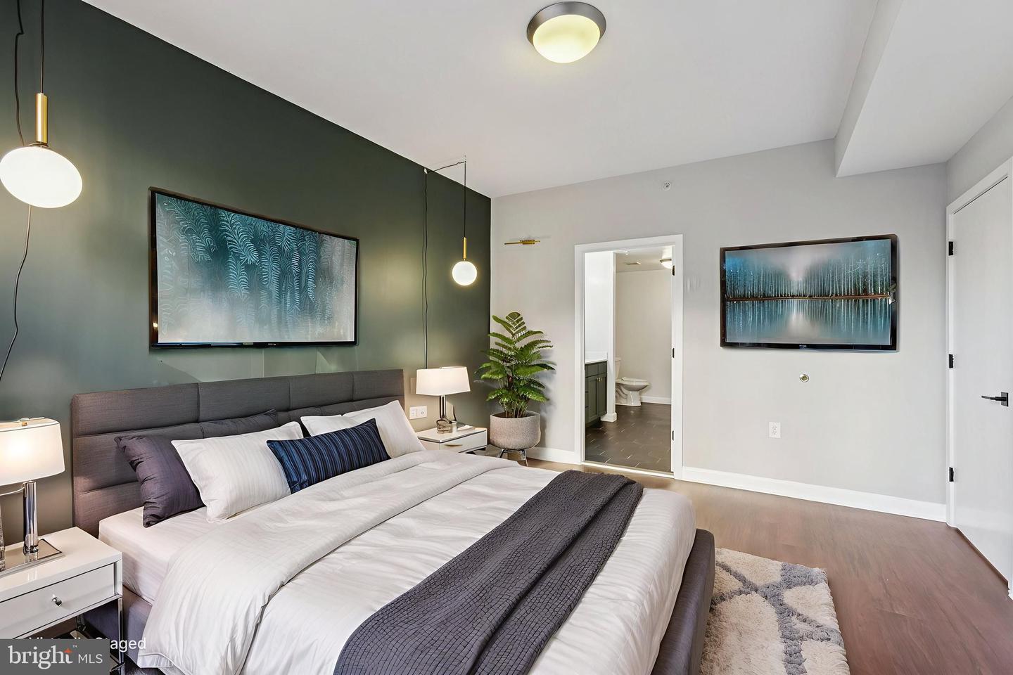 400 MASSACHUSETTS AVE NW #215, WASHINGTON, District Of Columbia 20001, 2 Bedrooms Bedrooms, ,2 BathroomsBathrooms,Residential,For sale,400 MASSACHUSETTS AVE NW #215,DCDC2241254 MLS # DCDC2241254