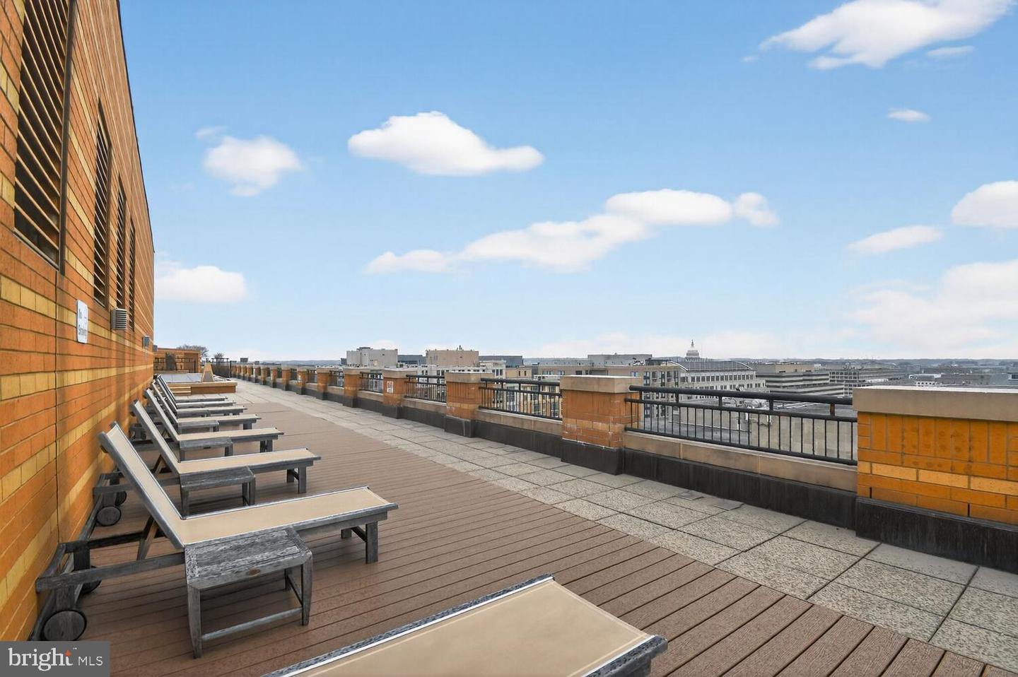 400 MASSACHUSETTS AVE NW #215, WASHINGTON, District Of Columbia 20001, 2 Bedrooms Bedrooms, ,2 BathroomsBathrooms,Residential,For sale,400 MASSACHUSETTS AVE NW #215,DCDC2241254 MLS # DCDC2241254