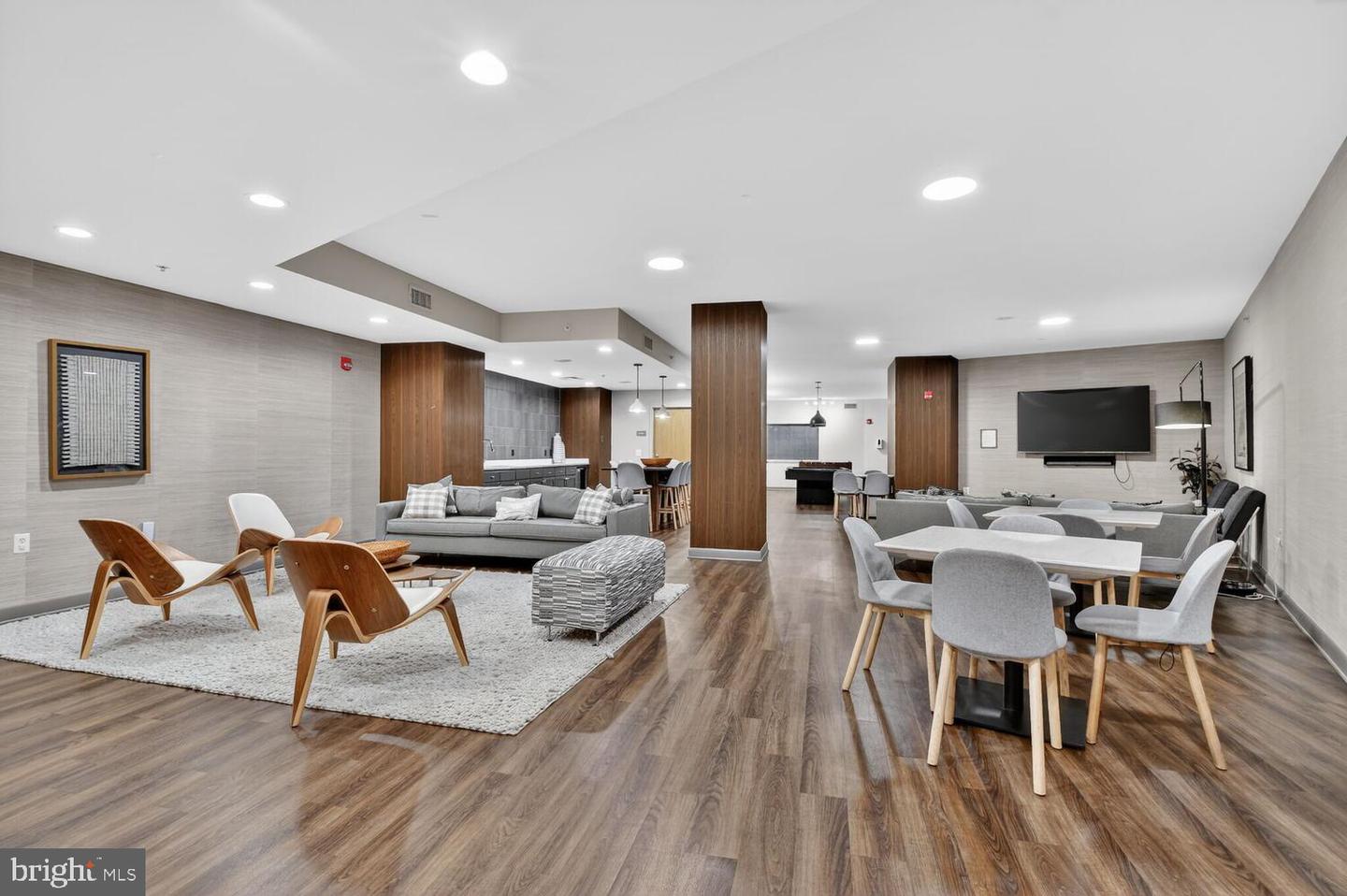 400 MASSACHUSETTS AVE NW #215, WASHINGTON, District Of Columbia 20001, 2 Bedrooms Bedrooms, ,2 BathroomsBathrooms,Residential,For sale,400 MASSACHUSETTS AVE NW #215,DCDC2241254 MLS # DCDC2241254