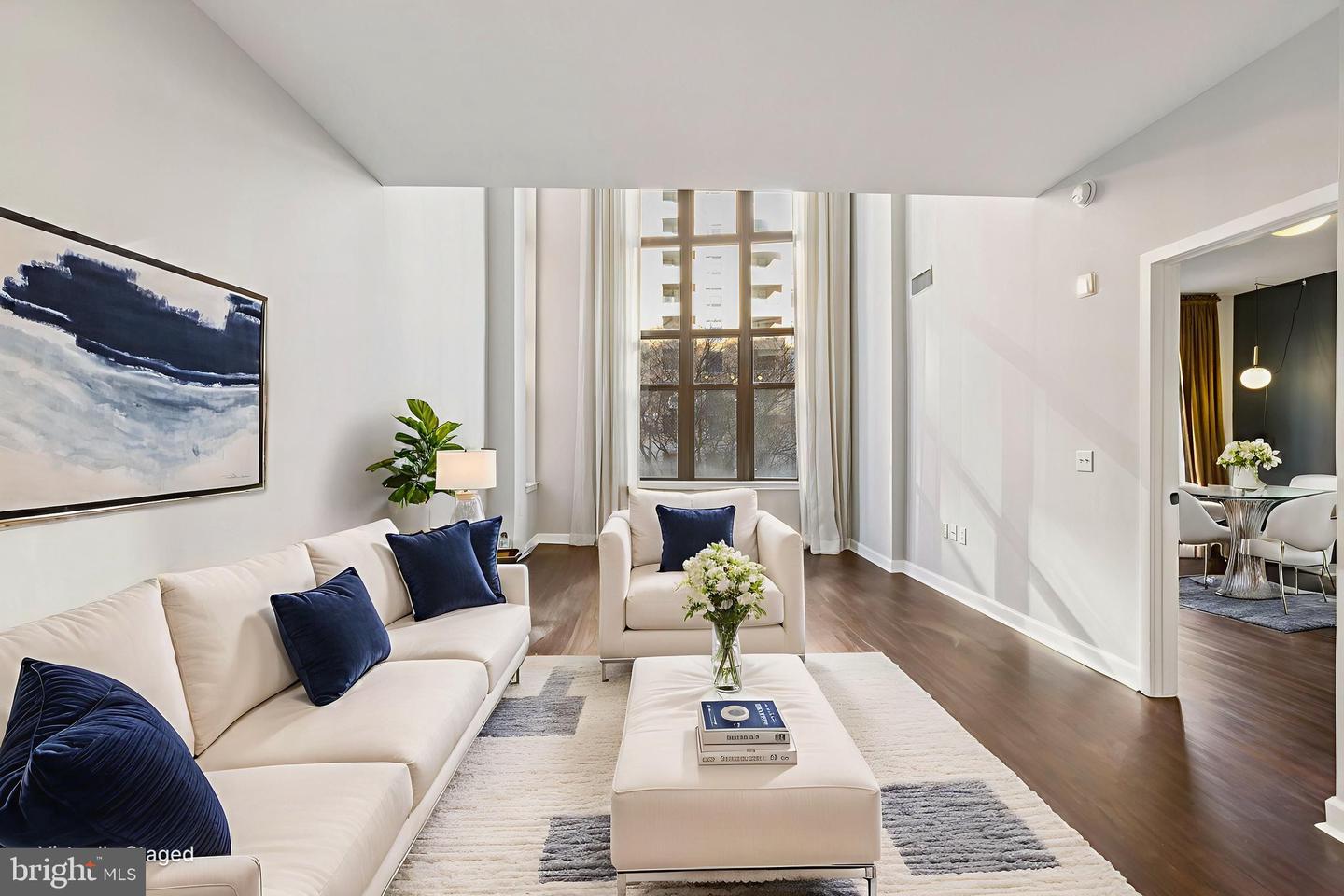 400 MASSACHUSETTS AVE NW #215, WASHINGTON, District Of Columbia 20001, 2 Bedrooms Bedrooms, ,2 BathroomsBathrooms,Residential,For sale,400 MASSACHUSETTS AVE NW #215,DCDC2241254 MLS # DCDC2241254