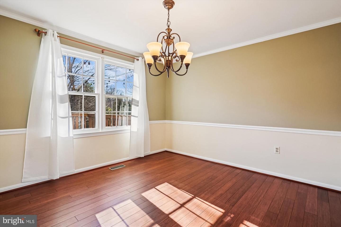 12179 QUEENS BRIGADE DR, FAIRFAX, Virginia 22030, 4 Bedrooms Bedrooms, ,2 BathroomsBathrooms,Residential,For sale,12179 QUEENS BRIGADE DR,VAFX2285650 MLS # VAFX2285650