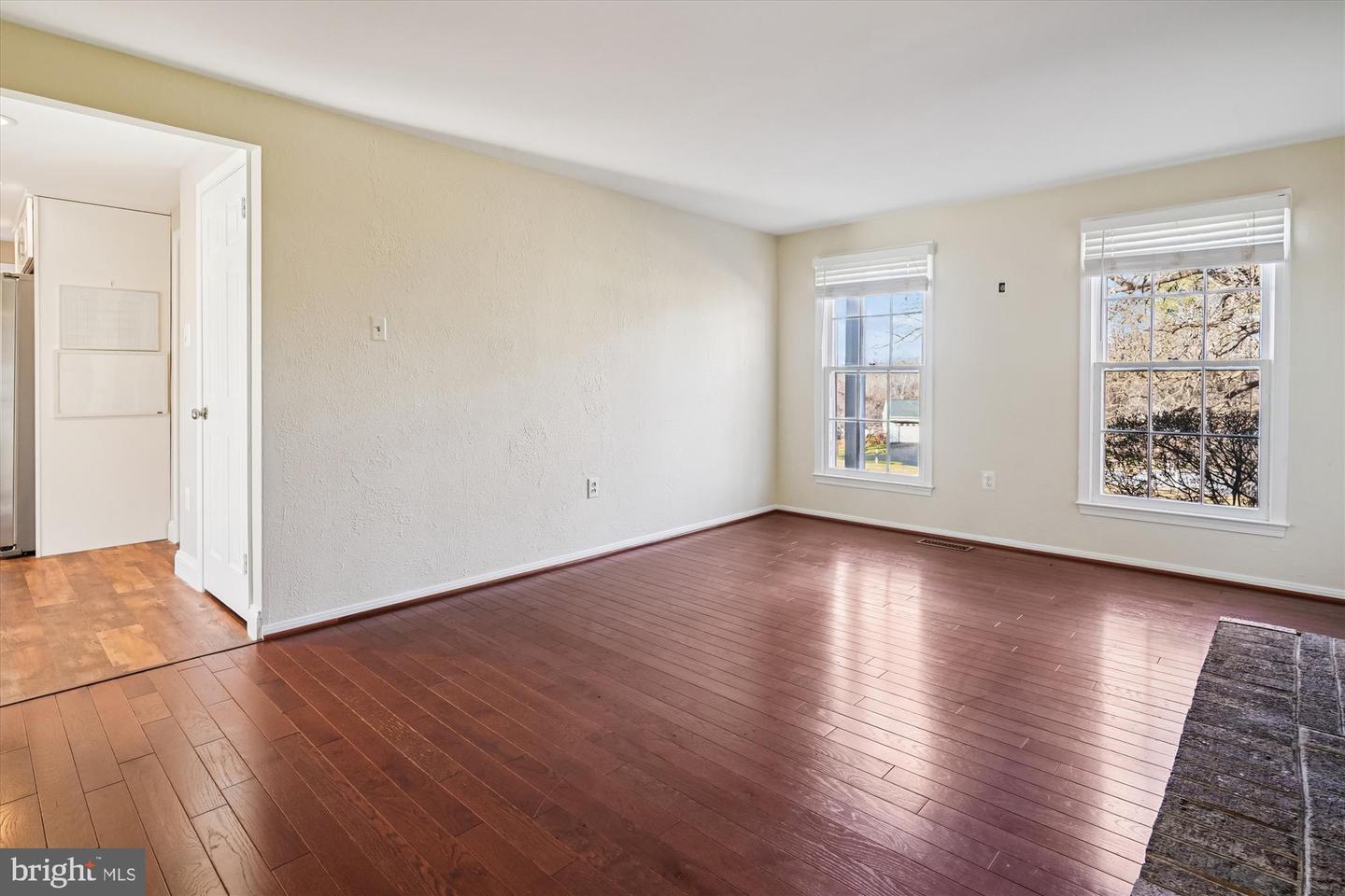 12179 QUEENS BRIGADE DR, FAIRFAX, Virginia 22030, 4 Bedrooms Bedrooms, ,2 BathroomsBathrooms,Residential,For sale,12179 QUEENS BRIGADE DR,VAFX2285650 MLS # VAFX2285650