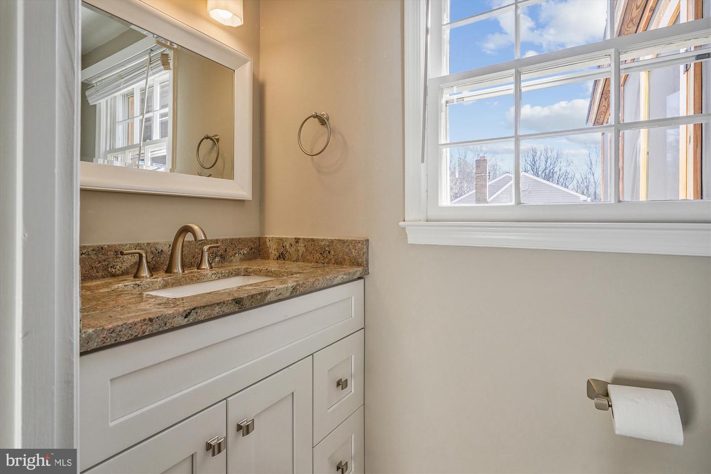 12179 QUEENS BRIGADE DR, FAIRFAX, Virginia 22030, 4 Bedrooms Bedrooms, ,2 BathroomsBathrooms,Residential,For sale,12179 QUEENS BRIGADE DR,VAFX2285650 MLS # VAFX2285650