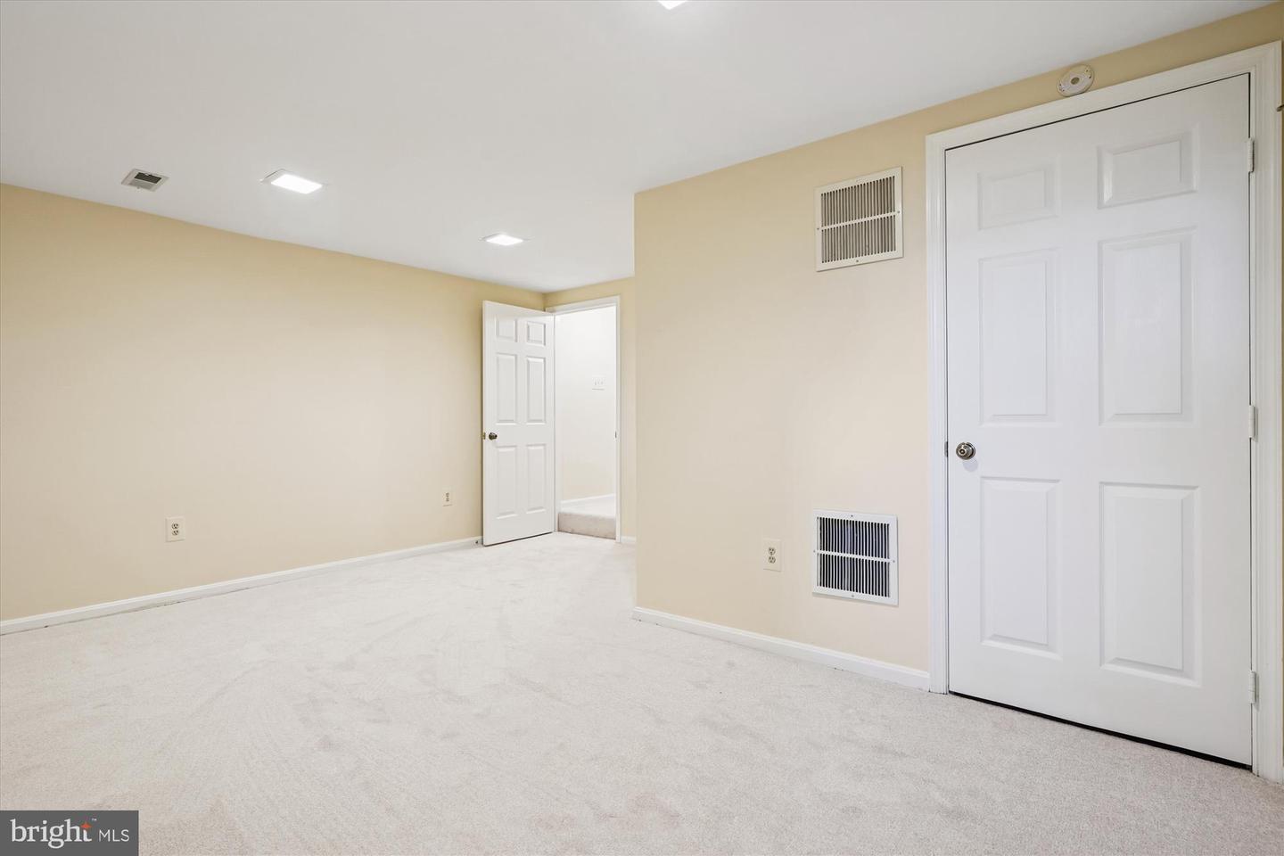 12179 QUEENS BRIGADE DR, FAIRFAX, Virginia 22030, 4 Bedrooms Bedrooms, ,2 BathroomsBathrooms,Residential,For sale,12179 QUEENS BRIGADE DR,VAFX2285650 MLS # VAFX2285650