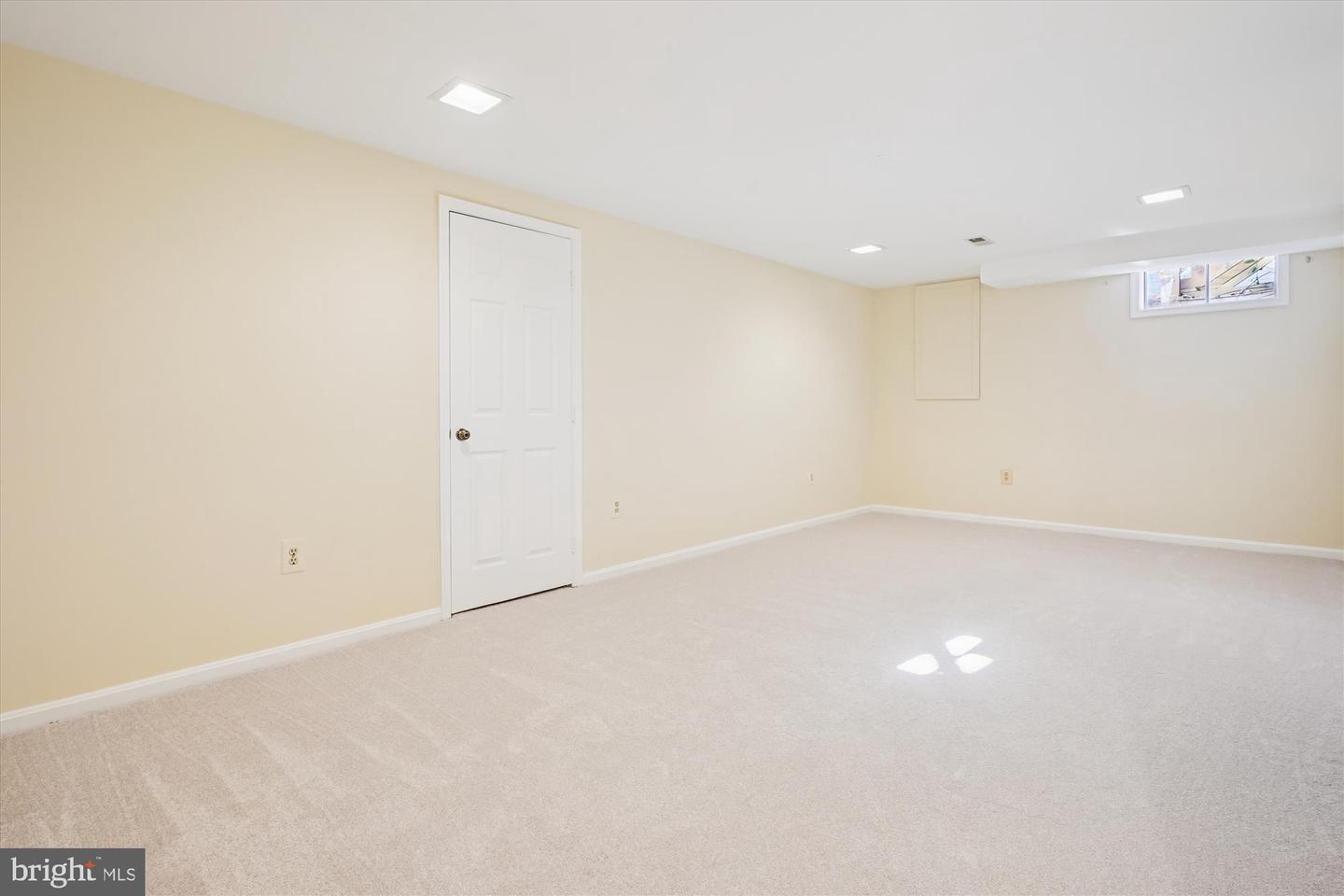 12179 QUEENS BRIGADE DR, FAIRFAX, Virginia 22030, 4 Bedrooms Bedrooms, ,2 BathroomsBathrooms,Residential,For sale,12179 QUEENS BRIGADE DR,VAFX2285650 MLS # VAFX2285650