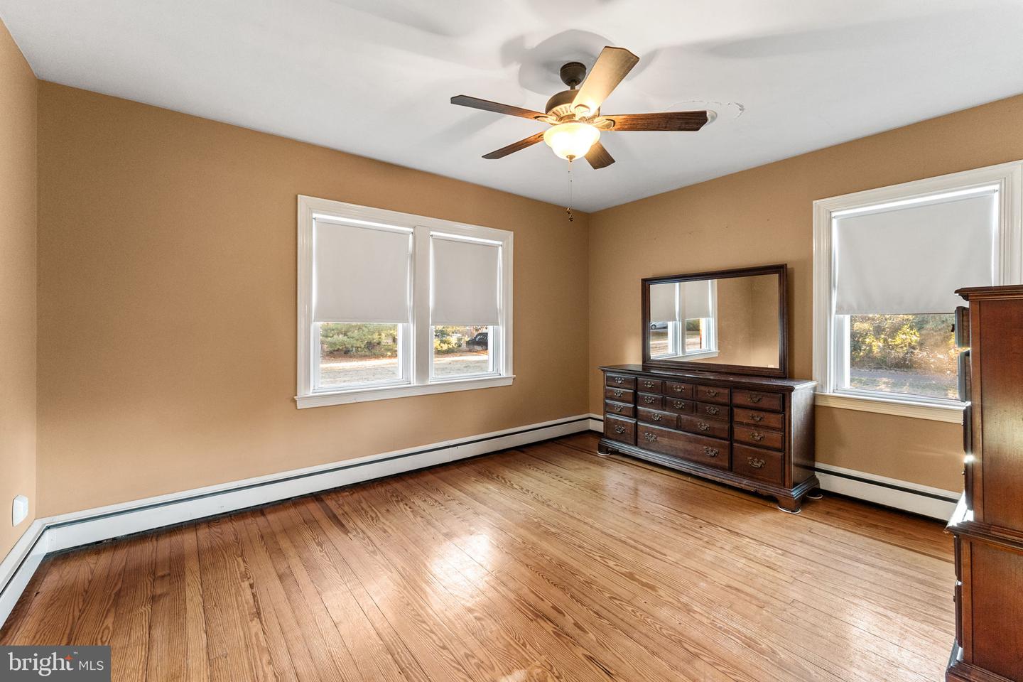 501 ESSEX ST, TAPPAHANNOCK, Virginia 22560, 3 Bedrooms Bedrooms, 5 Rooms Rooms,1 BathroomBathrooms,Residential,For sale,501 ESSEX ST,VAES2002106 MLS # VAES2002106