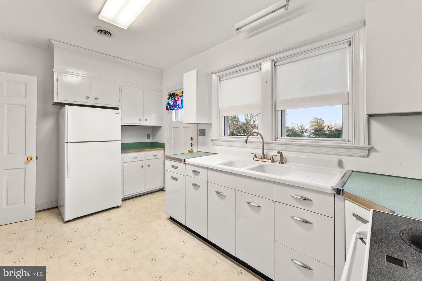 501 ESSEX ST, TAPPAHANNOCK, Virginia 22560, 3 Bedrooms Bedrooms, 5 Rooms Rooms,1 BathroomBathrooms,Residential,For sale,501 ESSEX ST,VAES2002106 MLS # VAES2002106