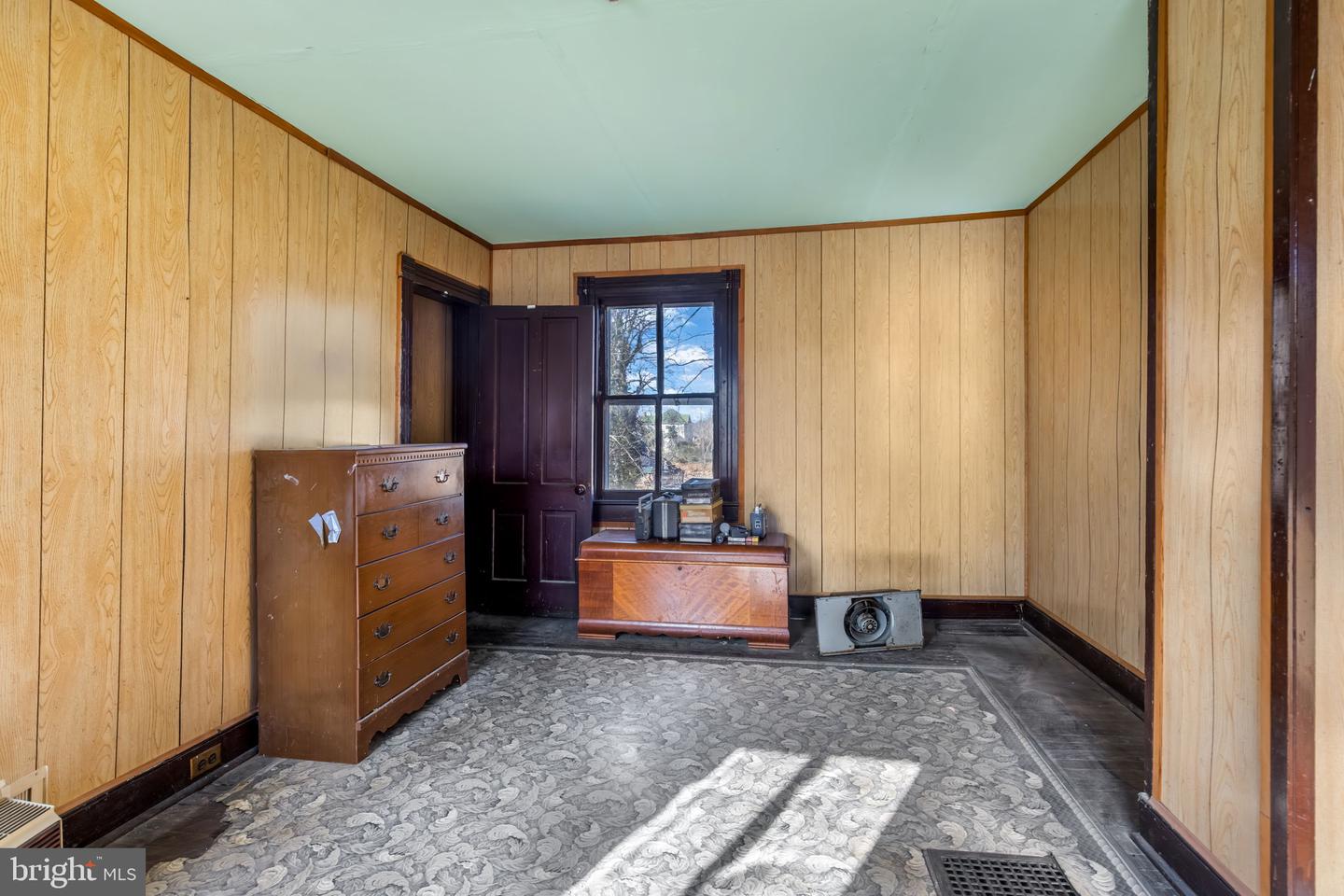 169 E MAIN ST, ORANGE, Virginia 22960, 2 Bedrooms Bedrooms, ,1 BathroomBathrooms,Residential,For sale,169 E MAIN ST,VAOR2013132 MLS # VAOR2013132