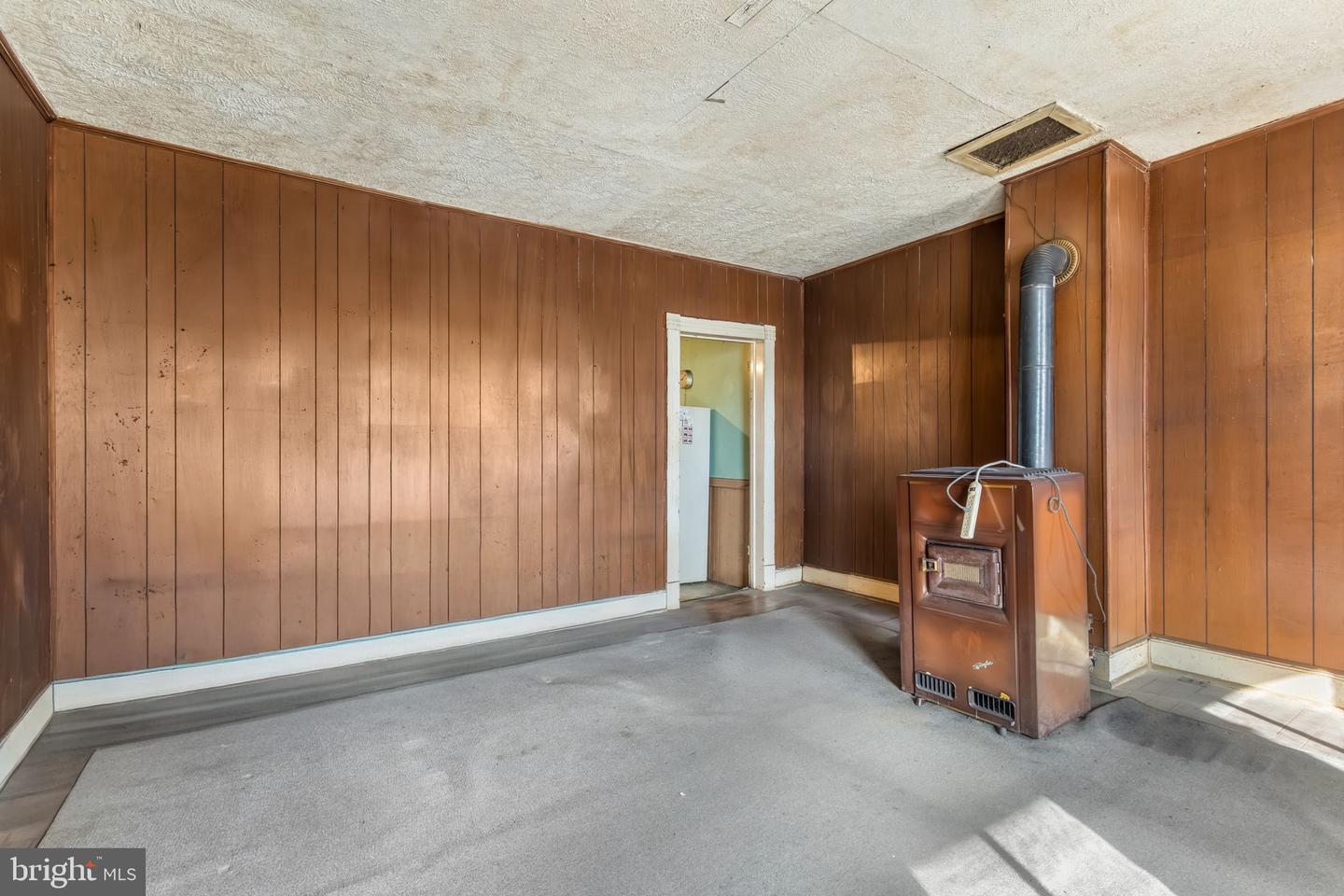 169 E MAIN ST, ORANGE, Virginia 22960, 2 Bedrooms Bedrooms, ,1 BathroomBathrooms,Residential,For sale,169 E MAIN ST,VAOR2013132 MLS # VAOR2013132