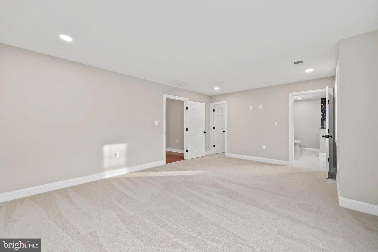 5393 MERRY OAKS, THE PLAINS, Virginia 20198, 6 Bedrooms Bedrooms, 6 Rooms Rooms,5 BathroomsBathrooms,Residential,For sale,5393 MERRY OAKS,VAFQ2020136 MLS # VAFQ2020136