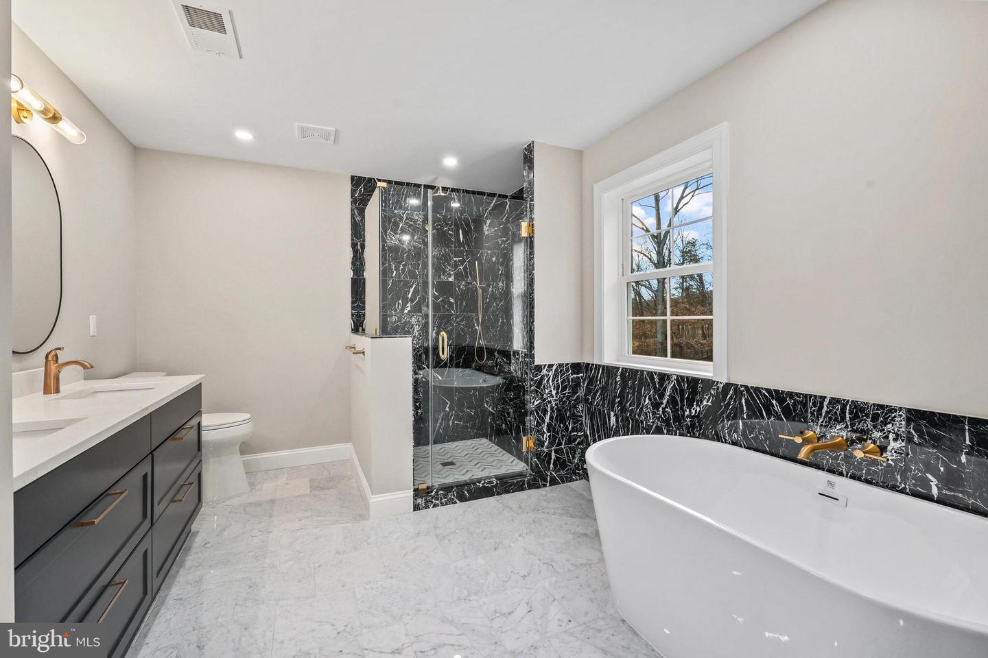 5393 MERRY OAKS, THE PLAINS, Virginia 20198, 6 Bedrooms Bedrooms, 6 Rooms Rooms,5 BathroomsBathrooms,Residential,For sale,5393 MERRY OAKS,VAFQ2020136 MLS # VAFQ2020136