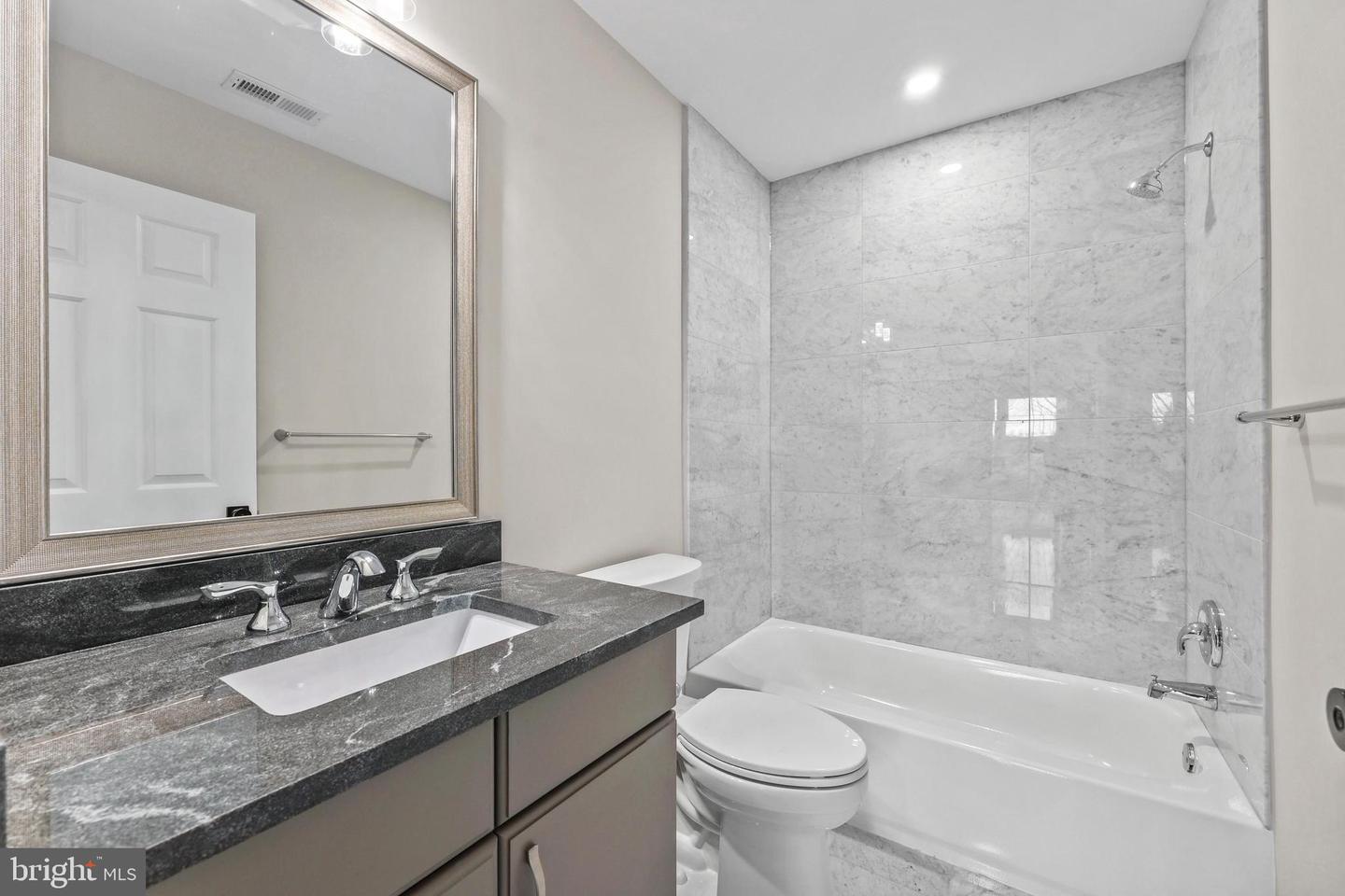 5393 MERRY OAKS, THE PLAINS, Virginia 20198, 6 Bedrooms Bedrooms, 6 Rooms Rooms,5 BathroomsBathrooms,Residential,For sale,5393 MERRY OAKS,VAFQ2020136 MLS # VAFQ2020136