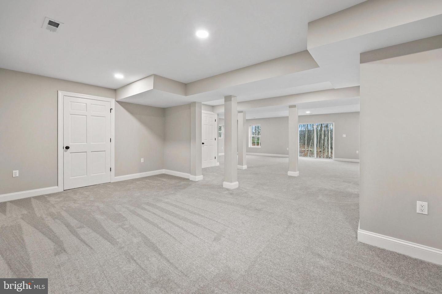 5393 MERRY OAKS, THE PLAINS, Virginia 20198, 6 Bedrooms Bedrooms, 6 Rooms Rooms,5 BathroomsBathrooms,Residential,For sale,5393 MERRY OAKS,VAFQ2020136 MLS # VAFQ2020136