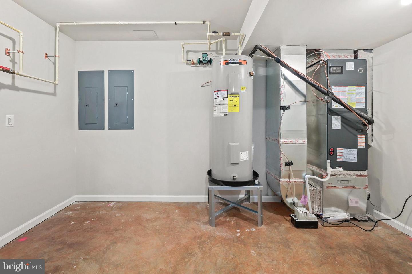 5393 MERRY OAKS, THE PLAINS, Virginia 20198, 6 Bedrooms Bedrooms, 6 Rooms Rooms,5 BathroomsBathrooms,Residential,For sale,5393 MERRY OAKS,VAFQ2020136 MLS # VAFQ2020136