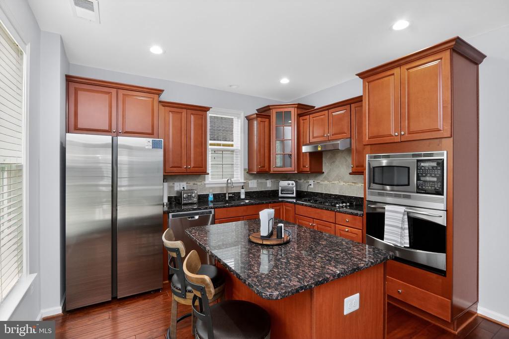 9724 BALLS BLUFF DR, FREDERICKSBURG, Virginia 22407, 2 Bedrooms Bedrooms, ,2 BathroomsBathrooms,Residential,9724 BALLS BLUFF DR,VASP2038434 MLS # VASP2038434