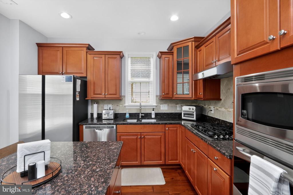 9724 BALLS BLUFF DR, FREDERICKSBURG, Virginia 22407, 2 Bedrooms Bedrooms, ,2 BathroomsBathrooms,Residential,9724 BALLS BLUFF DR,VASP2038434 MLS # VASP2038434