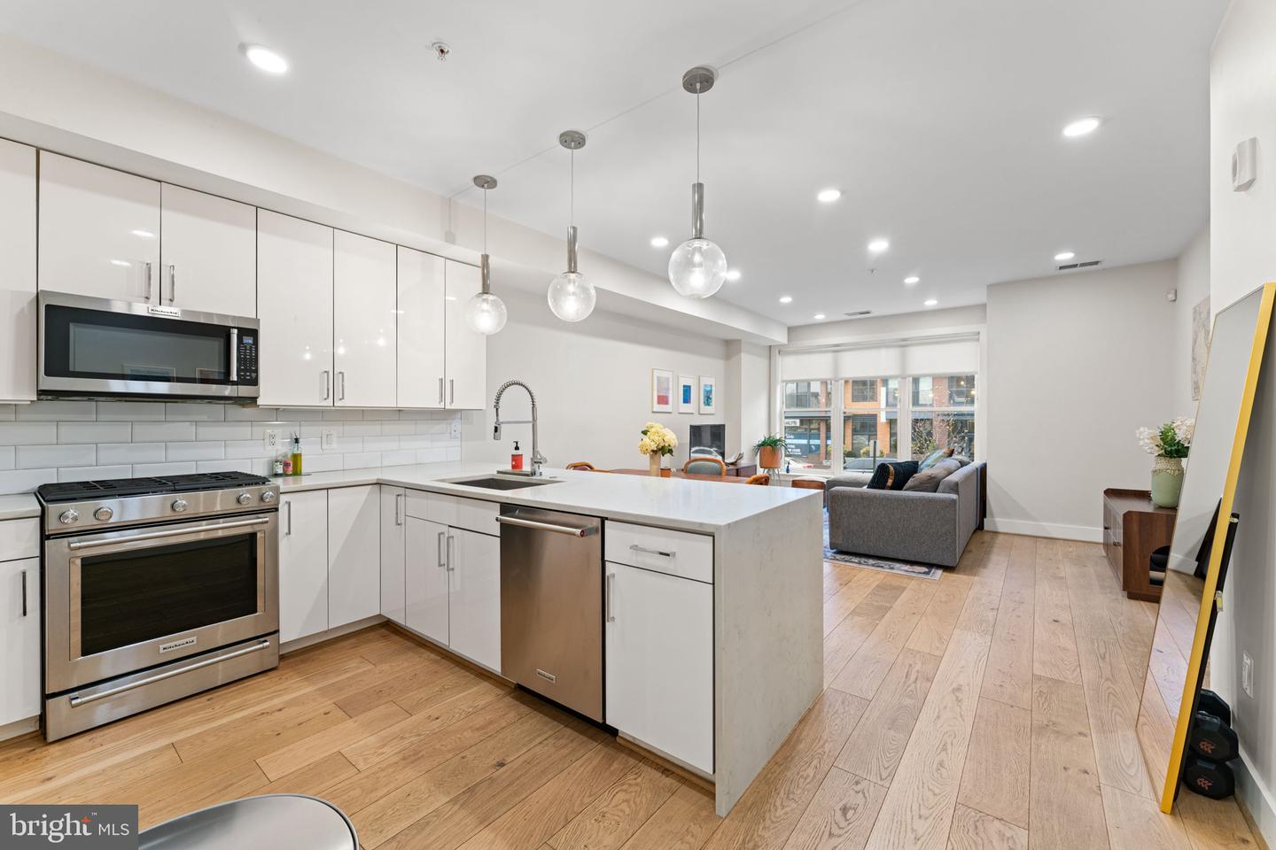 3435 14TH ST NW #3, WASHINGTON, District Of Columbia 20010, 2 Bedrooms Bedrooms, ,2 BathroomsBathrooms,Residential,For sale,3435 14TH ST NW #3,DCDC2241514 MLS # DCDC2241514