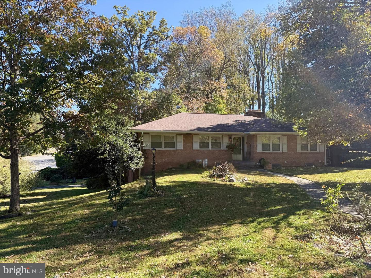 1501 WOODACRE DR, MCLEAN, Virginia 22101, ,Land,For sale,1501 WOODACRE DR,VAFX2275184 MLS # VAFX2275184