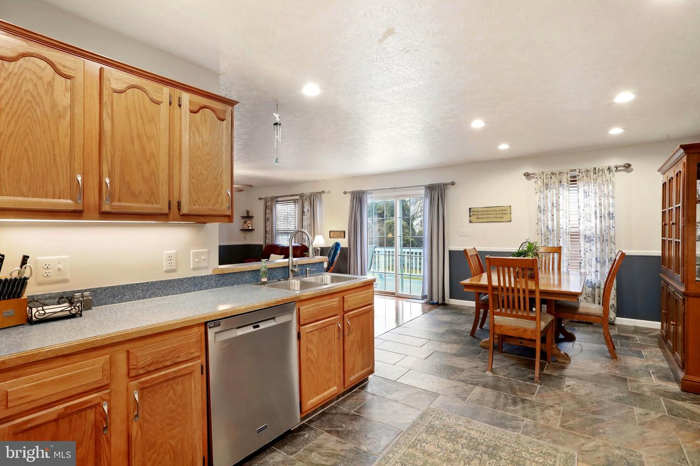 31 WESTMINSTER DR, FRONT ROYAL, Virginia 22630, 3 Bedrooms Bedrooms, ,3 BathroomsBathrooms,Residential,For sale,31 WESTMINSTER DR,VAWR2013134 MLS # VAWR2013134