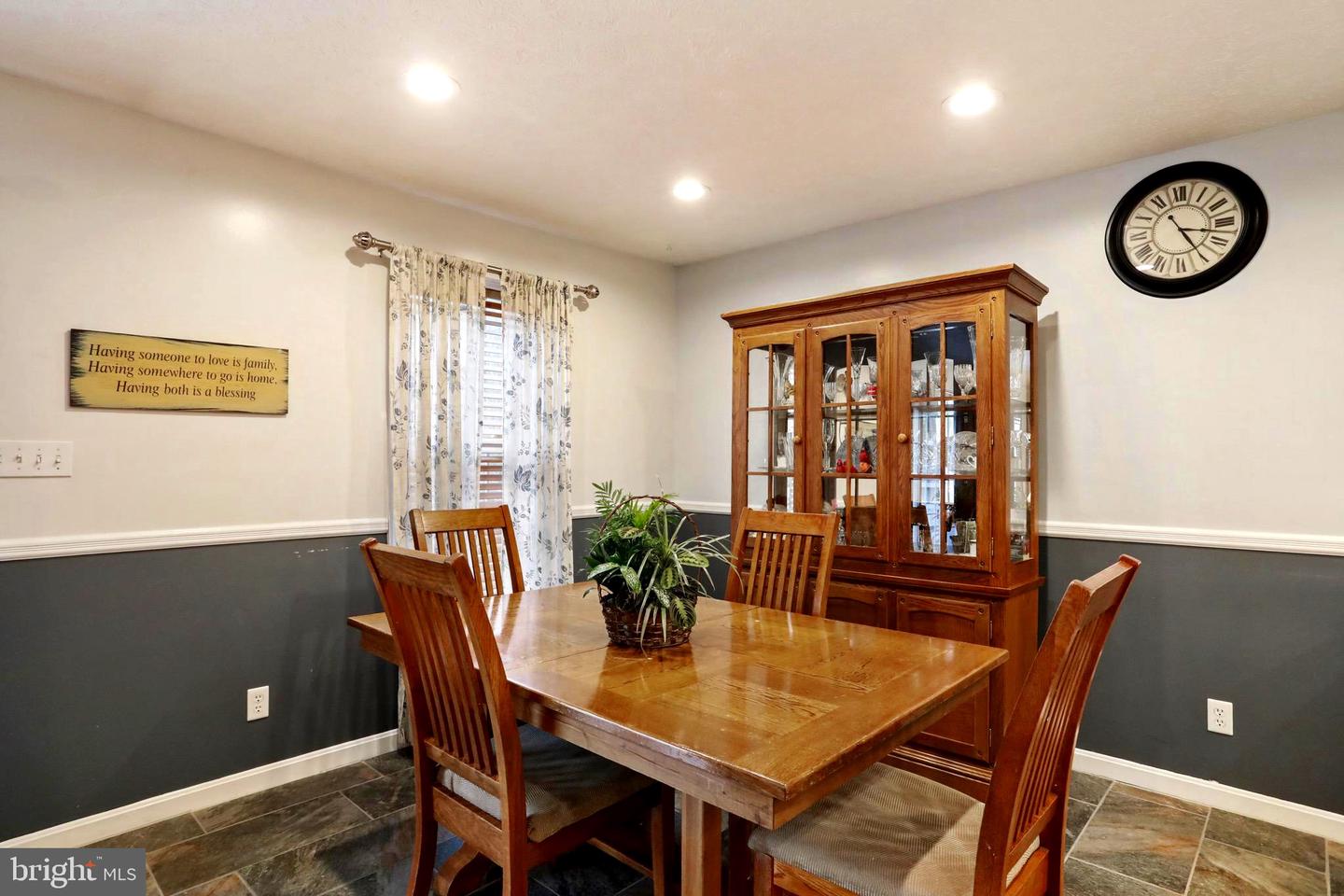 31 WESTMINSTER DR, FRONT ROYAL, Virginia 22630, 3 Bedrooms Bedrooms, ,3 BathroomsBathrooms,Residential,For sale,31 WESTMINSTER DR,VAWR2013134 MLS # VAWR2013134