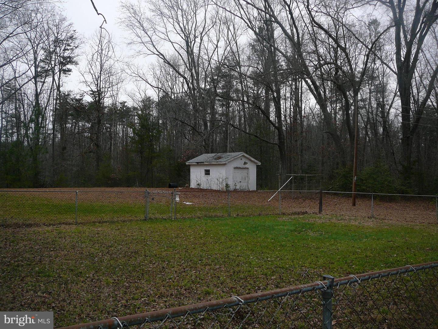 6088 FREDERICKSBURG TPKE, WOODFORD, Virginia 22580, 3 Bedrooms Bedrooms, ,1 BathroomBathrooms,Residential,For sale,6088 FREDERICKSBURG TPKE,VACV2009412 MLS # VACV2009412