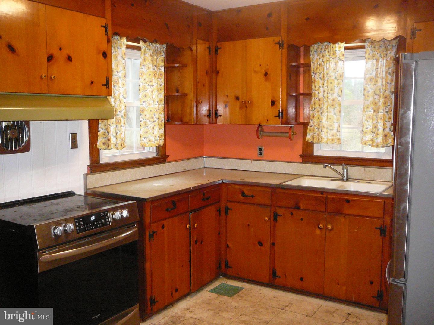 6088 FREDERICKSBURG TPKE, WOODFORD, Virginia 22580, 3 Bedrooms Bedrooms, ,1 BathroomBathrooms,Residential,For sale,6088 FREDERICKSBURG TPKE,VACV2009412 MLS # VACV2009412