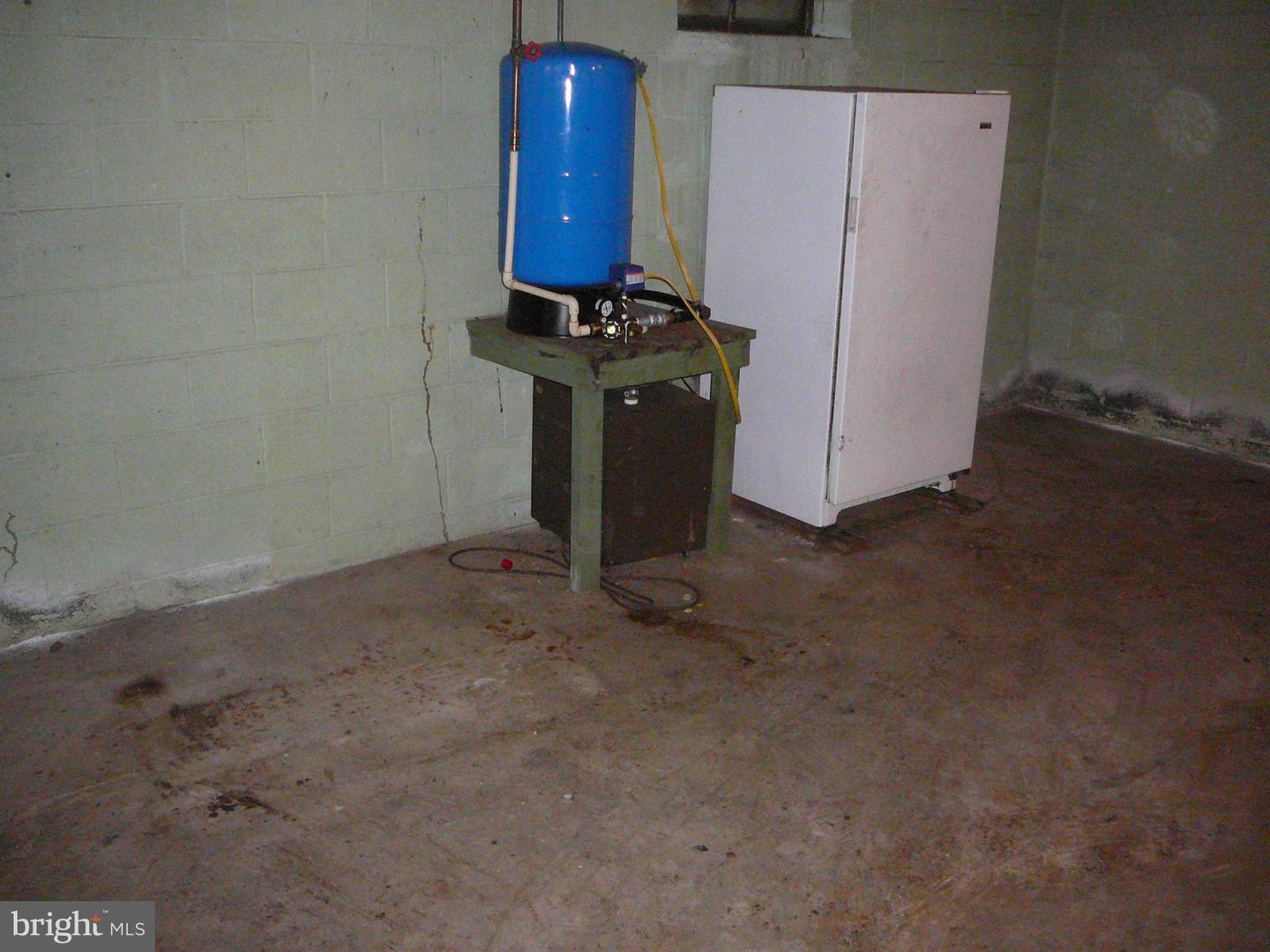 6088 FREDERICKSBURG TPKE, WOODFORD, Virginia 22580, 3 Bedrooms Bedrooms, ,1 BathroomBathrooms,Residential,For sale,6088 FREDERICKSBURG TPKE,VACV2009412 MLS # VACV2009412