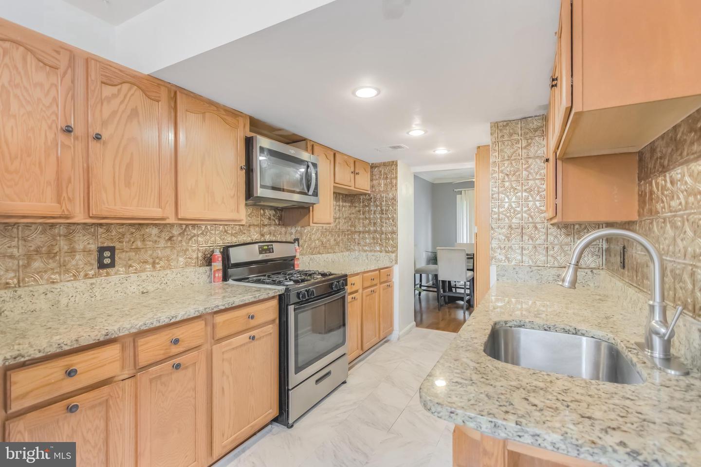 2089 MAYFLOWER DR, WOODBRIDGE, Virginia 22192, 3 Bedrooms Bedrooms, ,1 BathroomBathrooms,Residential,For sale,2089 MAYFLOWER DR,VAPW2110634 MLS # VAPW2110634