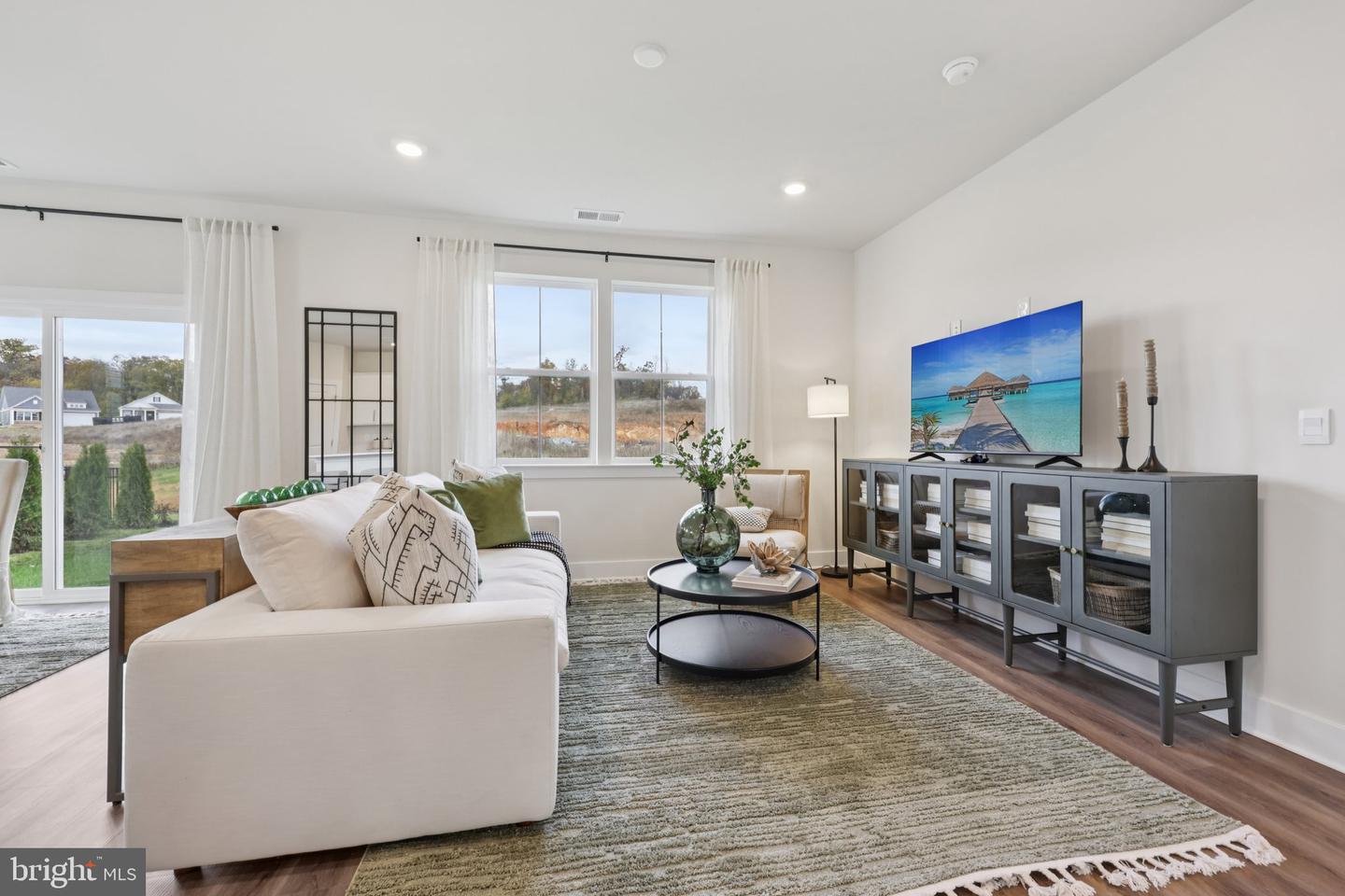 110 TRELLIS VIEW LN, WINCHESTER, Virginia 22602, 4 Bedrooms Bedrooms, ,3 BathroomsBathrooms,Residential,For sale,110 TRELLIS VIEW LN,VAFV2039006 MLS # VAFV2039006